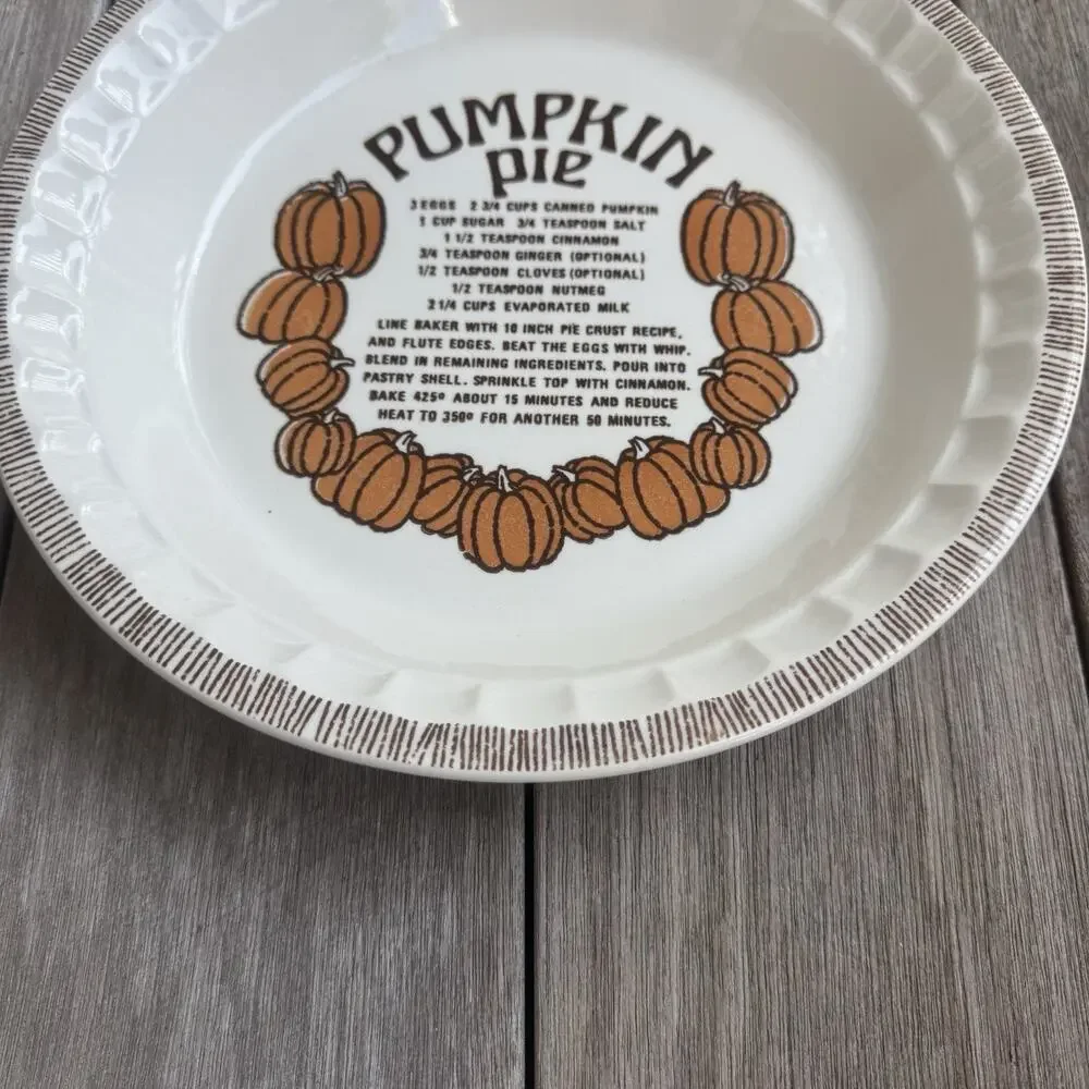 Vintage 1983 Jeanette Royal China Pumpkin Pie Plate Ruffled Edge Granny Cottage